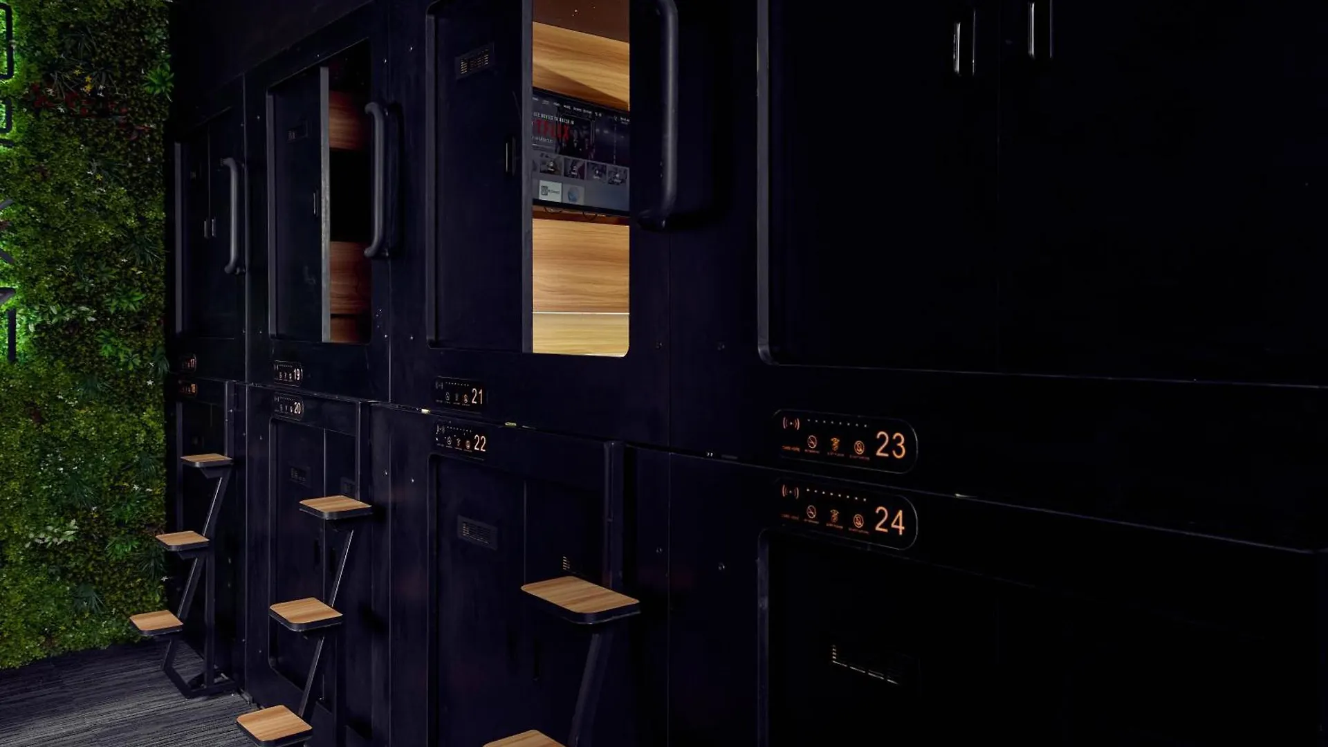 Hostel Capsule Hotel Montreal